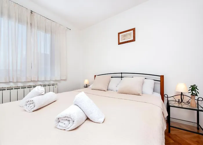 Carmelo Apartament *